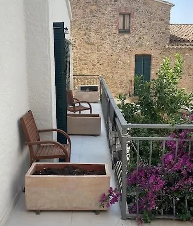 Villa Renovated House Palau-saverdera Palau Saverdera