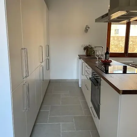 Renovated House Palau-saverdera Villa